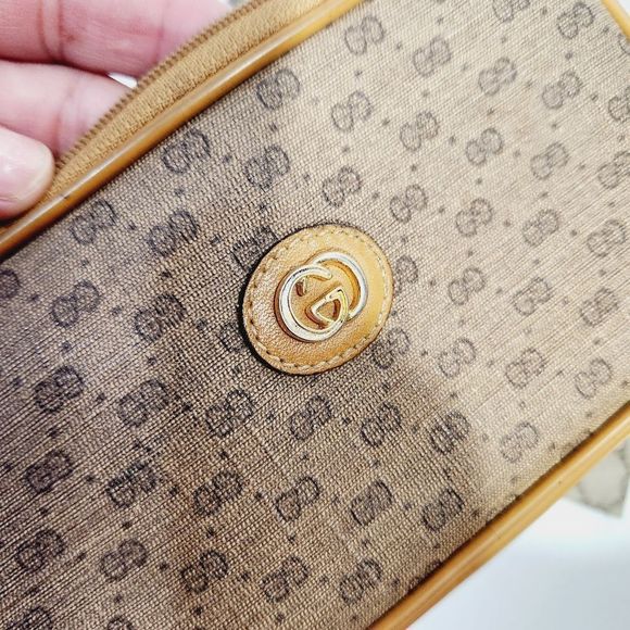 2 Authentic Vintage gucci 80s rare pouches bags clutches pieces - Picture 15 of 16